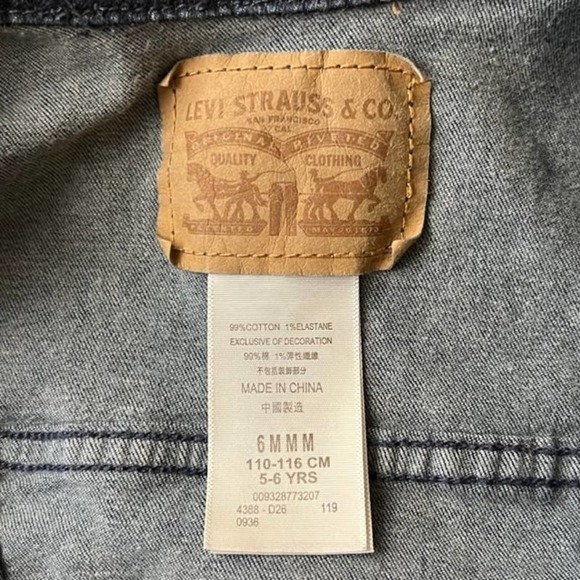 LEVI'S KIDS CLASSIC DENIM TRUCKERS JACKET SIZE 6 5-6 YEARS BOYS OR GIRLS - Picture 7 of 7